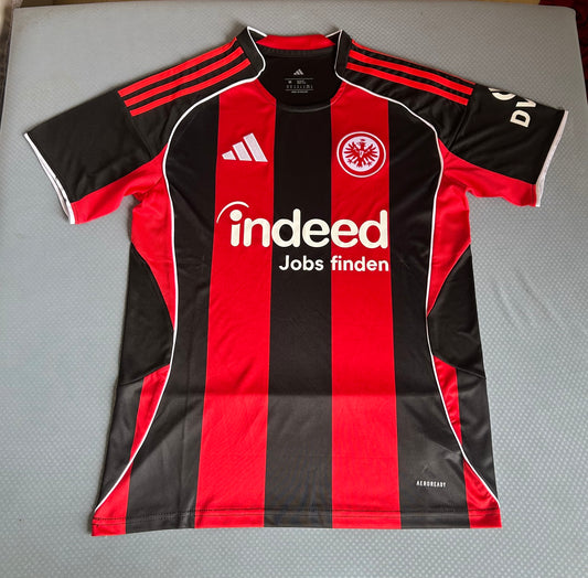 1º CAMISETA EINTRACHT FRANKFURT 25/26